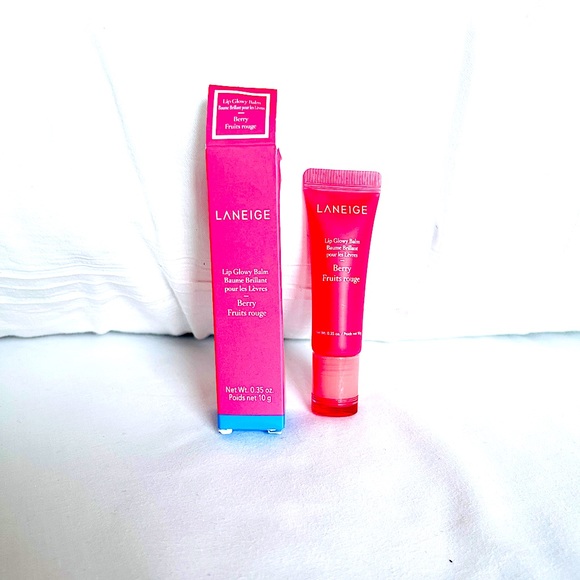 LANEIGE Lip Glowy Balm in Berry, 10g. - Picture 7 of 9
